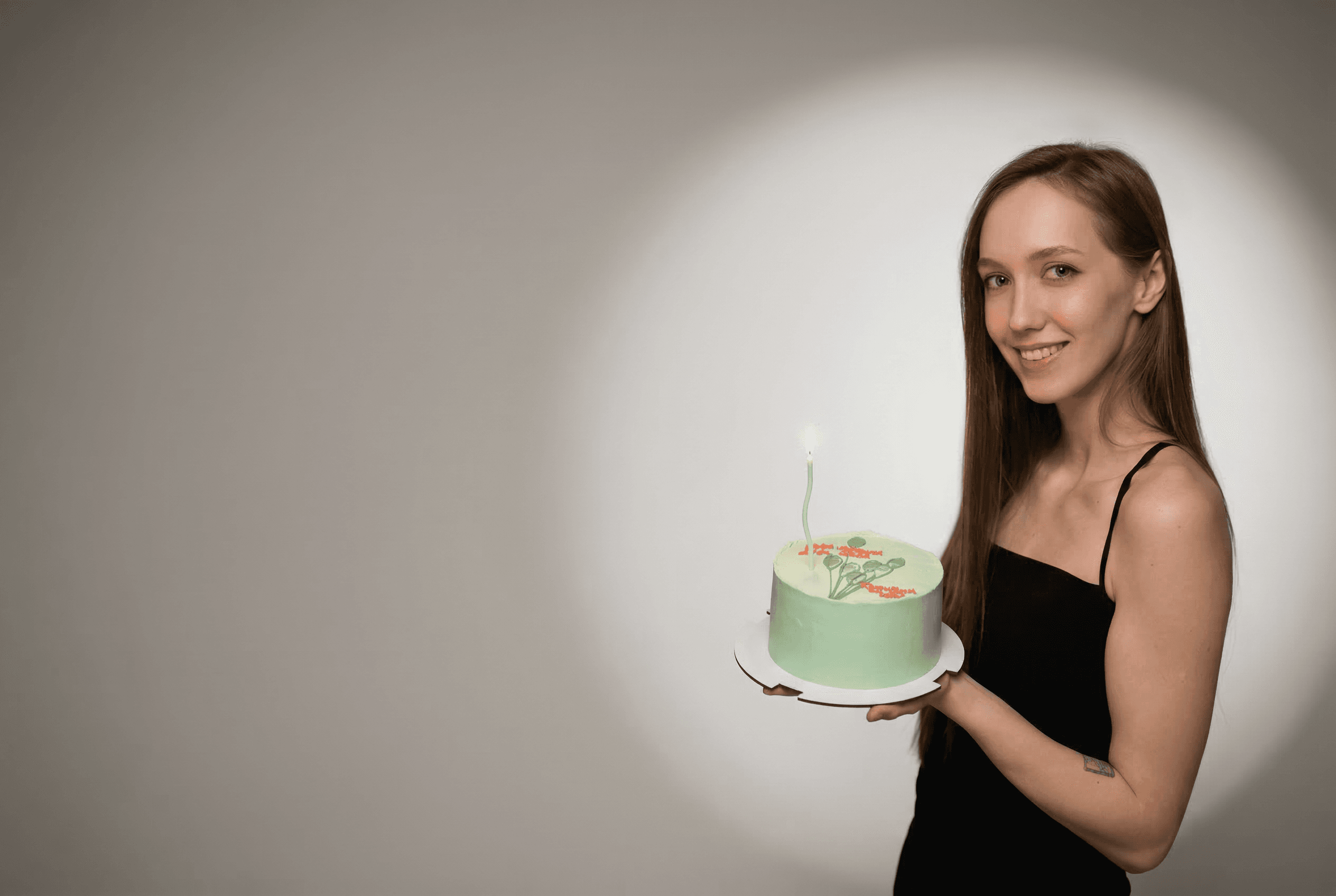 Анна с авторским тортом